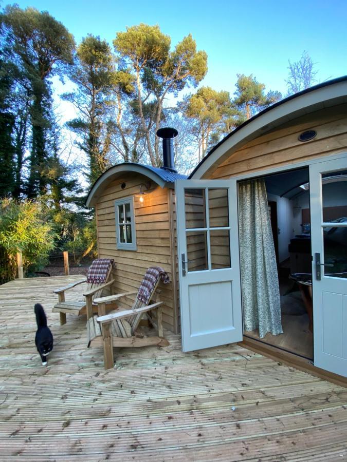 Chez Maurice Luxury Shepherds Hut With Bath And Hot Tub Kelling Dış mekan fotoğraf